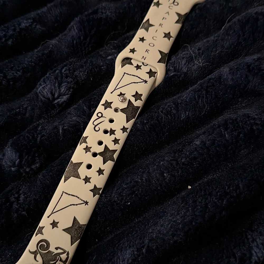SALE! BUNDLE 5 Watch Bands For $10 And Ill Also Throw In A FREEBIE Or Two!